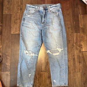 American Eagle Ripped Mom Jean